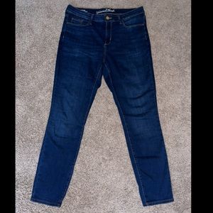Universal Threads Jeans